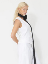 Load image into Gallery viewer, Joey - Linen Gentleman Vest - Bianco