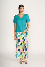 Load image into Gallery viewer, Foil - V Benefits Top