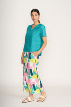 Load image into Gallery viewer, Foil - V Benefits Top