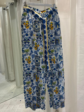 Load image into Gallery viewer, Inoa - Papier Larch Trouser - Light Blue