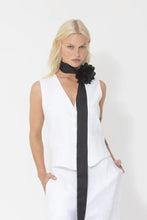 Load image into Gallery viewer, Joey The Label - Linen Gentleman Vest - Bianco