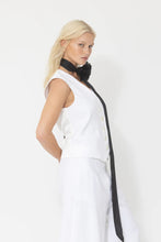 Load image into Gallery viewer, Joey The Label - Linen Gentleman Vest - Bianco