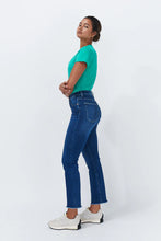 Load image into Gallery viewer, Kireina - Vacay Jean | Raw Hem