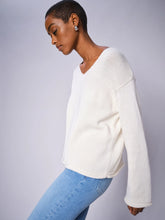 Load image into Gallery viewer, Mos Mosh - Bine LS V-Neck Knit - Ecru