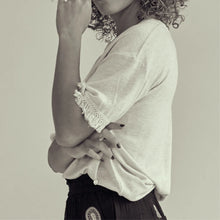 Load image into Gallery viewer, Mos Mosh - Kalu Fringe Tee