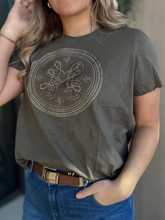 Load image into Gallery viewer, Mos Mosh - Zano O-SS Embroidery Tee - Sea Turtle
