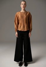 Load image into Gallery viewer, POL - Rhea Pintuck Top