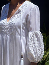 Load image into Gallery viewer, Pearl & Caviar - Mathilda Long Sleeve White Maxi Dress 5196