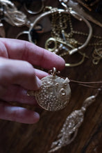 Load image into Gallery viewer, Pesci - Tondino Pendant