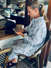 Load image into Gallery viewer, Ridley - Ava Shirt - Fuju Print Blue