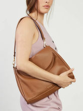 Load image into Gallery viewer, Saben - Becks Crossbody - Tan Luxe