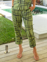 Load image into Gallery viewer, See Saw - Linen 7/8 Flat Front Pants - Tokyo Streets
