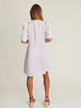 Load image into Gallery viewer, State of Embrace - Sculpt Mini - Alabaster