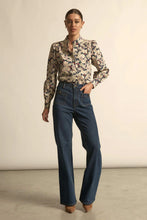 Load image into Gallery viewer, Zoe Kratzmann - Fete Top - Berry Garden