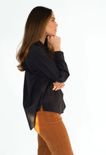 Load image into Gallery viewer, Humidity Lifestyle | Stephanie Shirt