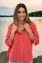Load image into Gallery viewer, Humidity - Empire Linen Shirt - Poppy
