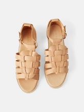 Load image into Gallery viewer, Walnut Melbourne - Essie Leather Sandal - Tan

