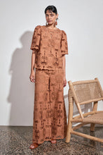 Load image into Gallery viewer, Zoe Kratzmann - Resolve Top
