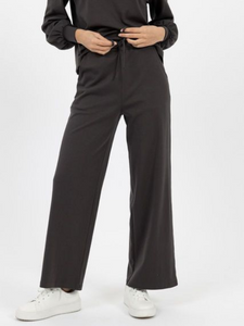 Humidity - Rosa Pant - Charcoal