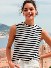 Load image into Gallery viewer, Vilagallo - Sparkles Tee

