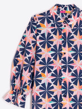 Load image into Gallery viewer, Vilagallo - Geometric Star Shirt
