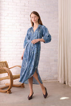 Load image into Gallery viewer, The Dreamer Label - Indie Fleetwood Midi Dress
