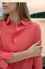 Load image into Gallery viewer, Humidity - Empire Linen Shirt - Poppy
