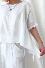 Load image into Gallery viewer, Bohemiana - Hana Linen Shirt
