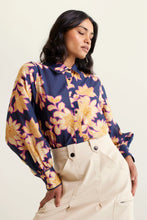Load image into Gallery viewer, Alessandra - Soho Shirt - Forest Lulu
