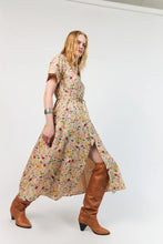 Load image into Gallery viewer, Lolly's Laundry - Blakell Midi Dress - Flower Print
