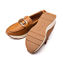 Load image into Gallery viewer, Carmela - 161822 Camel Loafer
