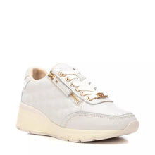 Load image into Gallery viewer, Carmela - 161954 Jogger - White
