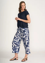 Load image into Gallery viewer, Foil - Do The Twist Top
