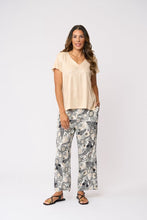 Load image into Gallery viewer, Foil - Seams Sew Top - Metallic
