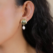 Load image into Gallery viewer, Frank Hervall - Summer Earring - Clam Shell With Dangle

