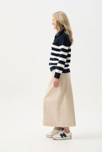 Load image into Gallery viewer, Goondiwindi - Stripe Chunky Jumper
