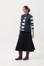 Load image into Gallery viewer, Goondiwindi - Longline Quilted Vest
