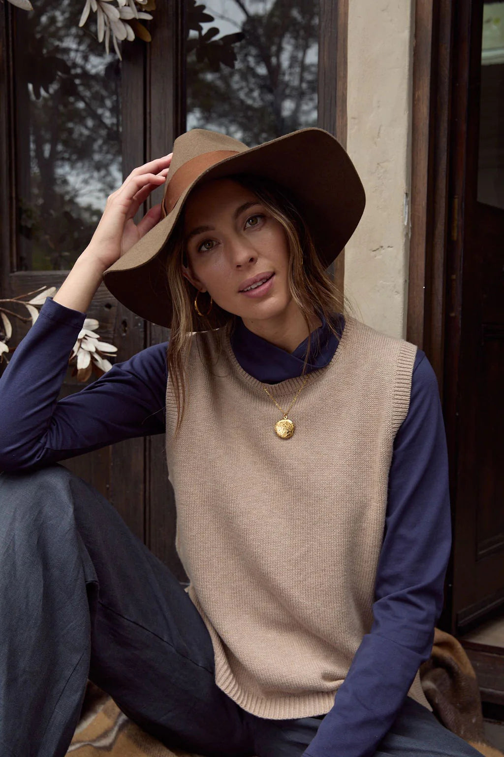 Goondiwindi - Vest With Side Slits - Oatmeal