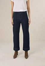 Load image into Gallery viewer, Humidity - Escapade Jean - Dark Blue

