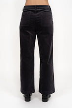 Load image into Gallery viewer, Humidity - Suki Cord Pant
