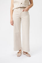 Load image into Gallery viewer, Kireina - Freya Sand Heart Jean

