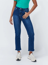 Load image into Gallery viewer, Kireina - Vacay Jean
