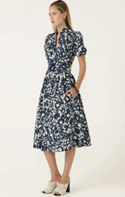 Load image into Gallery viewer, Sacha Drake - Bateau Shirtmaker
