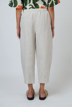 Load image into Gallery viewer, Naturals - GA711 Linen Pants - Sand

