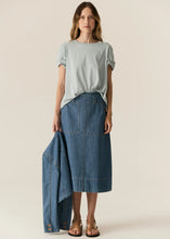 Load image into Gallery viewer, POL - Carsen Skirt - Light Wash
