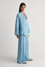 Load image into Gallery viewer, Pearl &amp; Caviar - Erikousa Shirt - Blue
