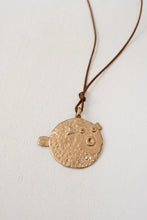 Load image into Gallery viewer, Pesci - Tondino Pendant
