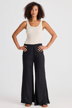 Load image into Gallery viewer, The Shanty - Sicily Pant - Black Linen Blend
