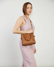 Load image into Gallery viewer, Saben - Beau Crossbody - Tan
