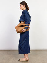 Load image into Gallery viewer, Saben - Kip Shoulder Bag - Toffee Lightly Milled
